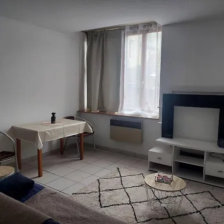 Апартаменты Fresnay-sur-sarthe: Joli Au Calme.
