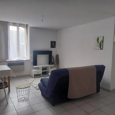 Апартаменты Fresnay-sur-sarthe: Joli Au Calme.